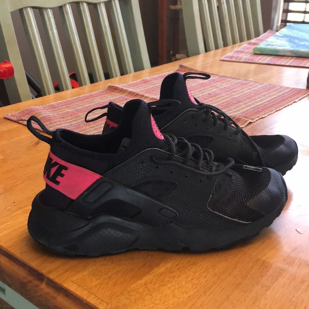 Girl Nike shoes
